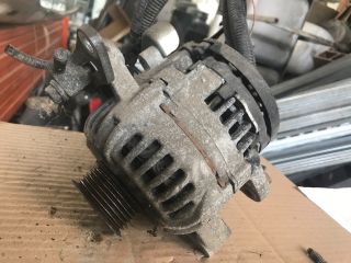 bontott TOYOTA YARIS Generátor