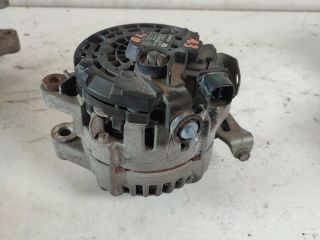 bontott TOYOTA YARIS Generátor