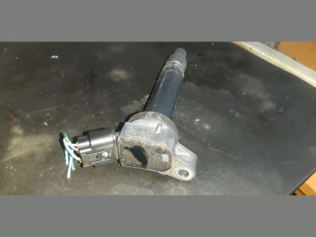 bontott TOYOTA YARIS Gyújtótrafó