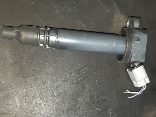 bontott TOYOTA YARIS Gyújtótrafó