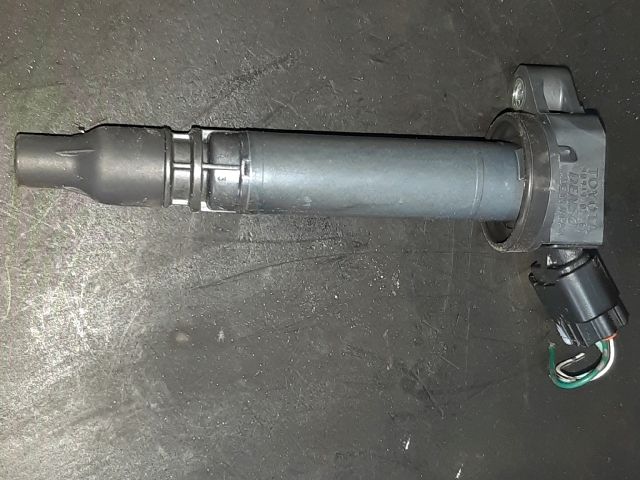 bontott TOYOTA YARIS Gyújtótrafó