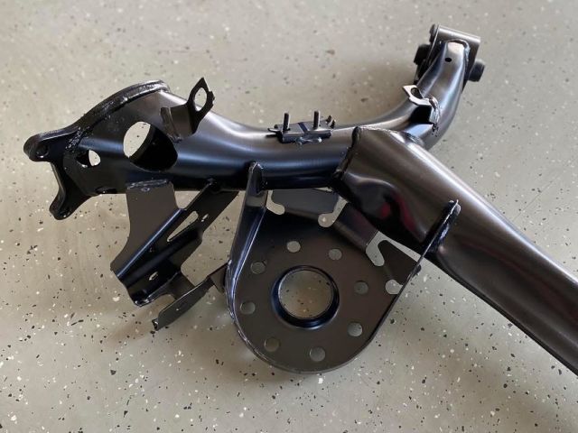 bontott TOYOTA YARIS Hátsó Híd (Tárcsafékes)