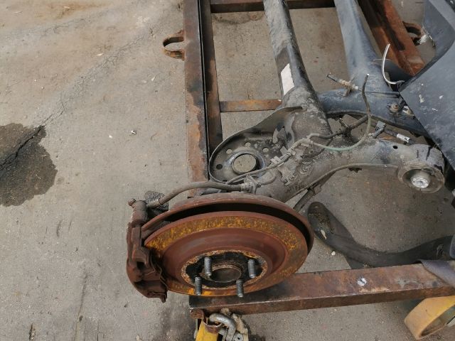 bontott TOYOTA YARIS Hátsó Híd (Tárcsafékes)