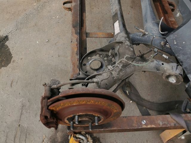 bontott TOYOTA YARIS Hátsó Híd (Tárcsafékes)