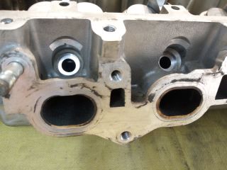 bontott TOYOTA YARIS Hengerfej