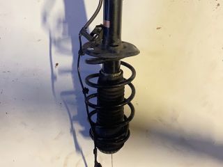 bontott TOYOTA YARIS Jobb első Gólyaláb (Lengécsillapító, Rugó)