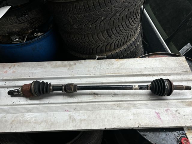 bontott TOYOTA YARIS Jobb Féltengely