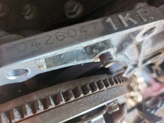 bontott TOYOTA YARIS Komplett Motor (Segédberendezésekkel)