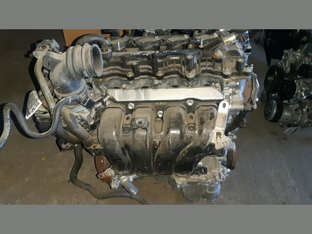 bontott TOYOTA YARIS Motor (Fűzött blokk hengerfejjel)