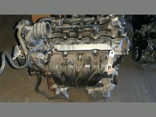 bontott TOYOTA YARIS Motor (Fűzött blokk hengerfejjel)