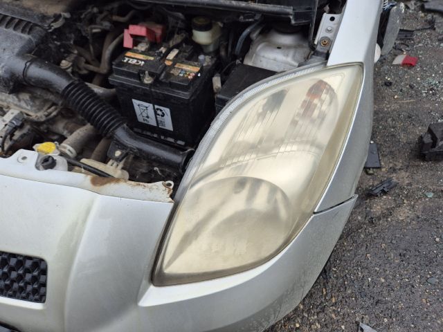 bontott TOYOTA YARIS Motor (Fűzött blokk hengerfejjel)