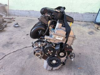 bontott TOYOTA YARIS Motor (Fűzött blokk hengerfejjel)