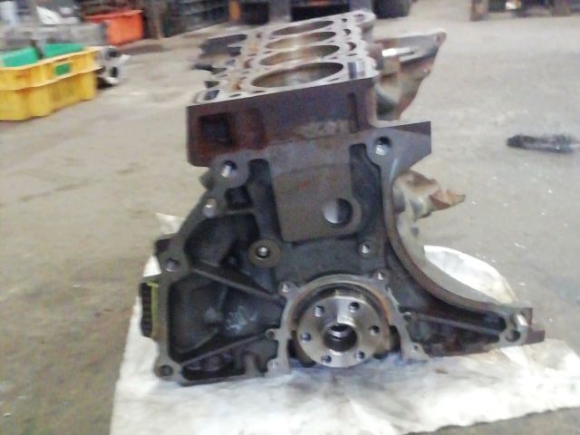 bontott TOYOTA YARIS Motorblokk (Fűzött)