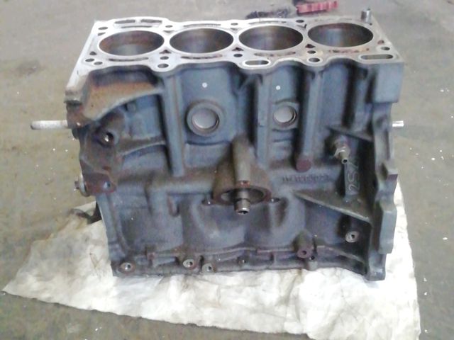 bontott TOYOTA YARIS Motorblokk (Fűzött)