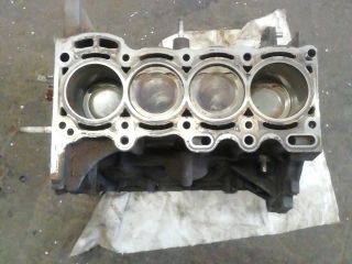 bontott TOYOTA YARIS Motorblokk (Fűzött)