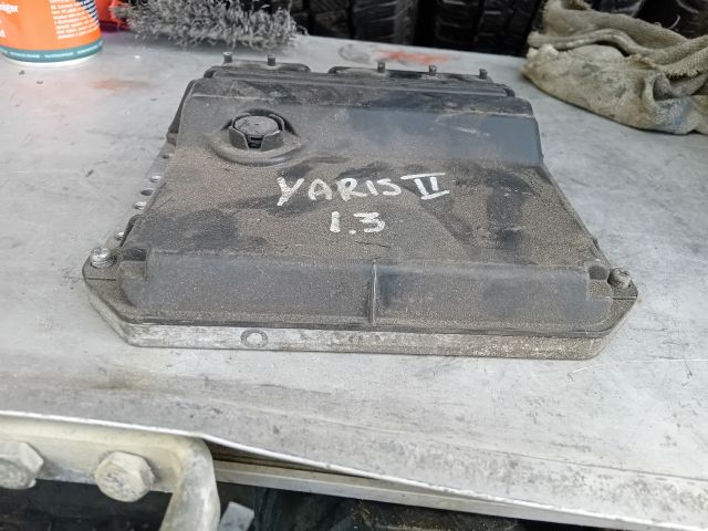 bontott TOYOTA YARIS Motorvezérlő
