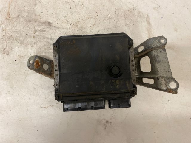 bontott TOYOTA YARIS Motorvezérlő