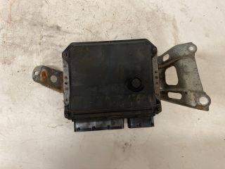 bontott TOYOTA YARIS Motorvezérlő