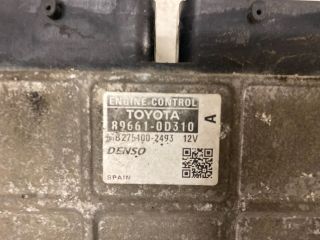 bontott TOYOTA YARIS Motorvezérlő