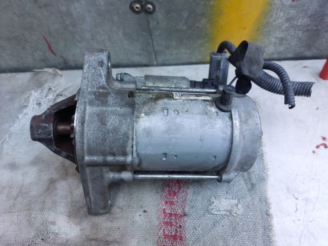 bontott TOYOTA YARIS Önindító