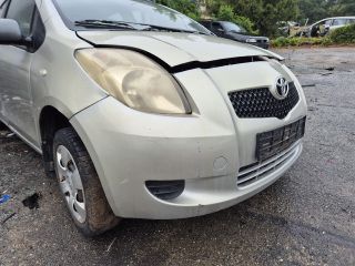 bontott TOYOTA YARIS Önindító