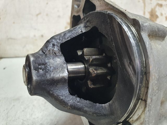 bontott TOYOTA YARIS Önindító