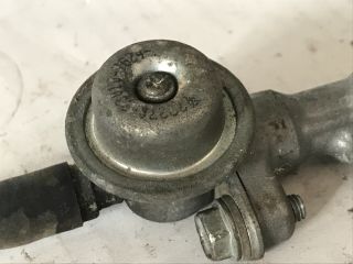 bontott TOYOTA YARIS Porlasztó Sor / Híd