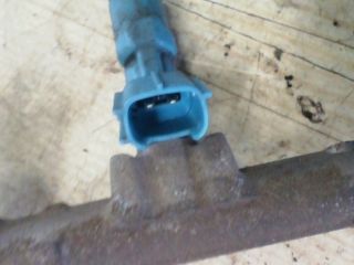 bontott TOYOTA YARIS Porlasztó Sor / Híd