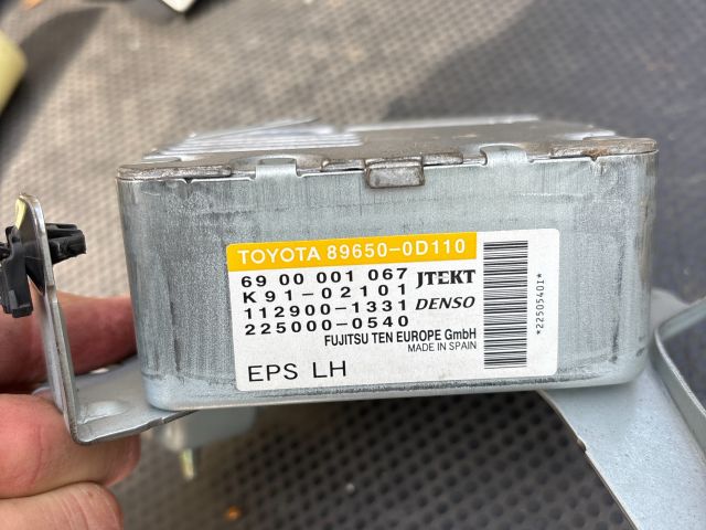 bontott TOYOTA YARIS Szervó Szivattyú Elektronika