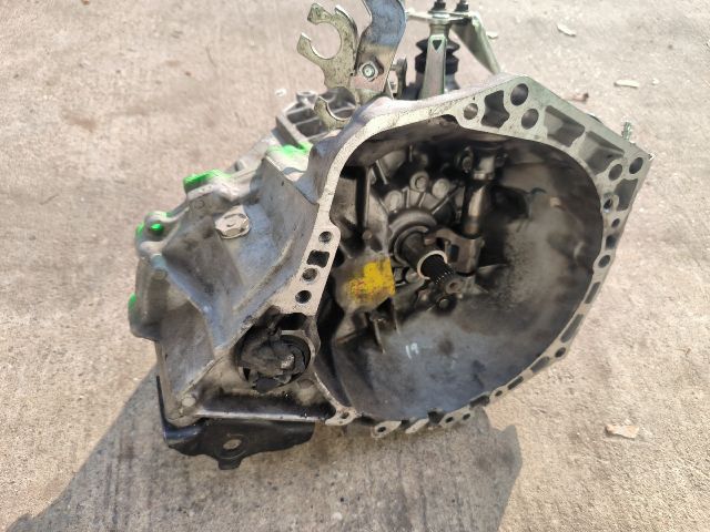 bontott TOYOTA YARIS Váltó (Mechanikus)