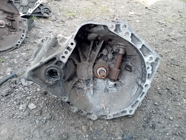 bontott TOYOTA YARIS Váltó (Mechanikus)