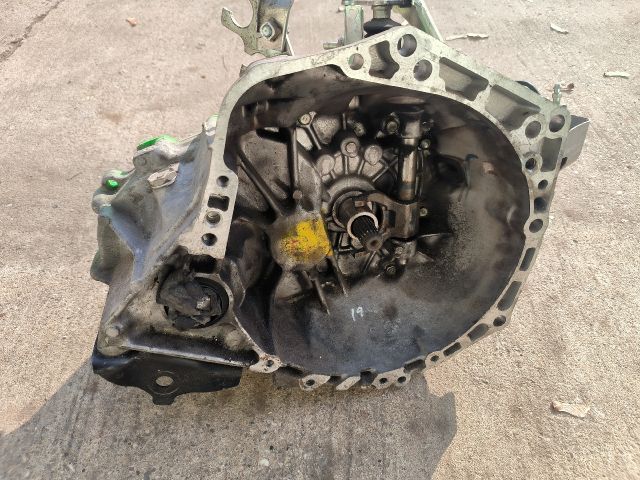 bontott TOYOTA YARIS Váltó (Mechanikus)