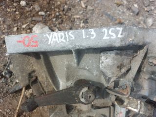 bontott TOYOTA YARIS Váltó (Mechanikus)