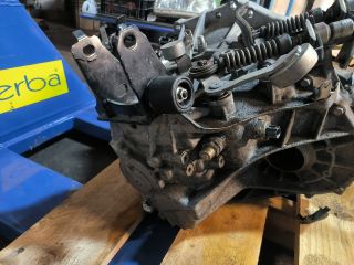 bontott TOYOTA YARIS Váltó (Mechanikus)