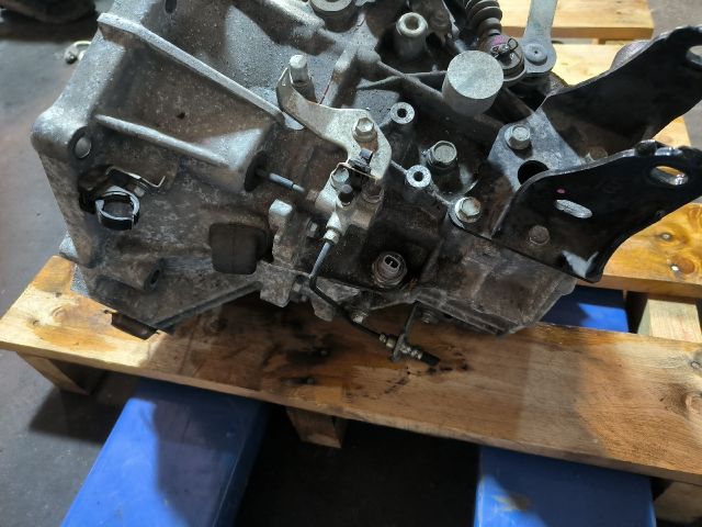 bontott TOYOTA YARIS Váltó (Mechanikus)