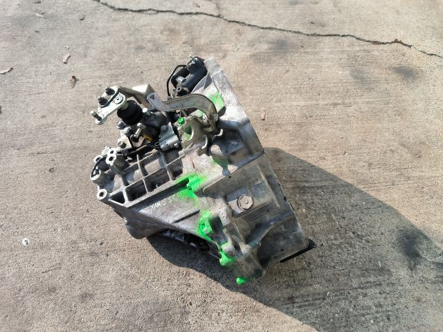 bontott TOYOTA YARIS Váltó (Mechanikus)