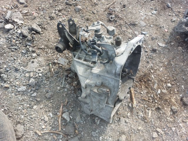 bontott TOYOTA YARIS Váltó (Mechanikus)