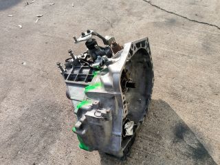 bontott TOYOTA YARIS Váltó (Mechanikus)