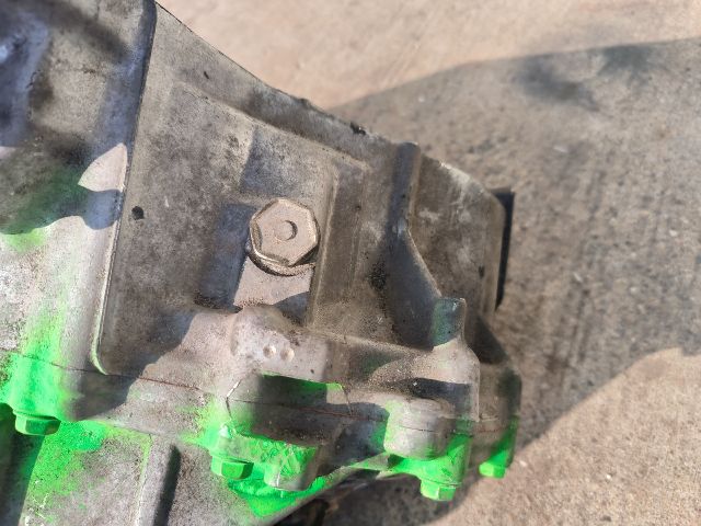 bontott TOYOTA YARIS Váltó (Mechanikus)