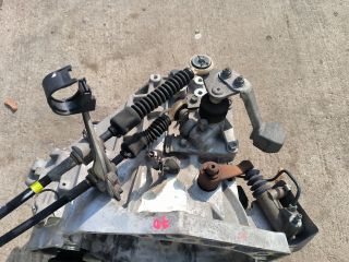 bontott TOYOTA YARIS Váltó (Mechanikus)