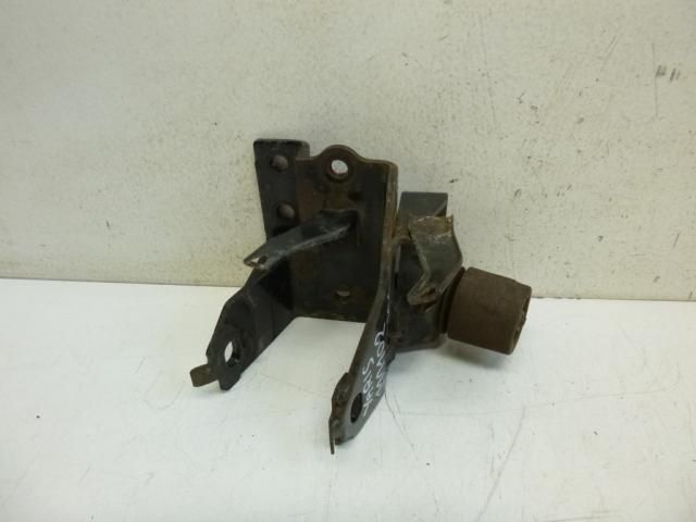 bontott TOYOTA YARIS Váltó Tartó Bak (Pozíciófüggetlen)