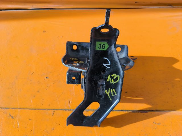 bontott TOYOTA YARIS Váltó Tartó Bak (Pozíciófüggetlen)