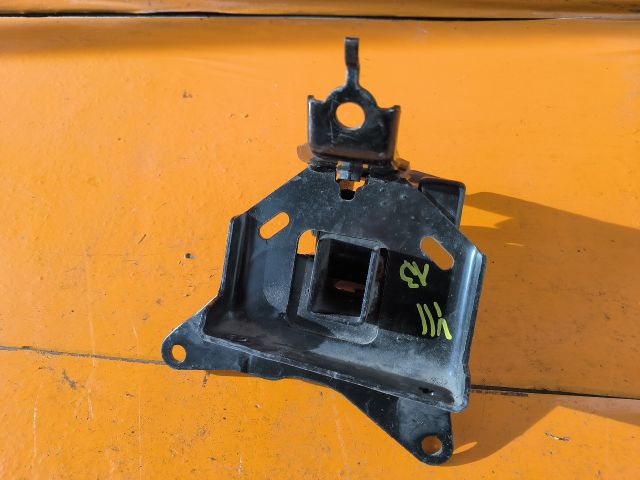 bontott TOYOTA YARIS Váltó Tartó Bak (Pozíciófüggetlen)