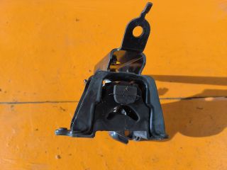 bontott TOYOTA YARIS Váltó Tartó Bak (Pozíciófüggetlen)