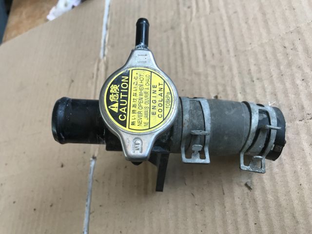 bontott TOYOTA YARIS Vízcső