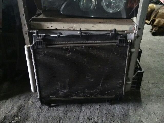 bontott TOYOTA YARIS Vízhűtő Radiátor (Nem klímás)