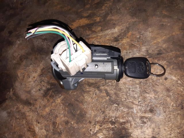 bontott TOYOTA YARIS Gyújtáskapcsoló