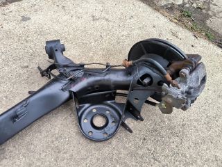 bontott TOYOTA YARIS Hátsó Híd (Tárcsafékes)