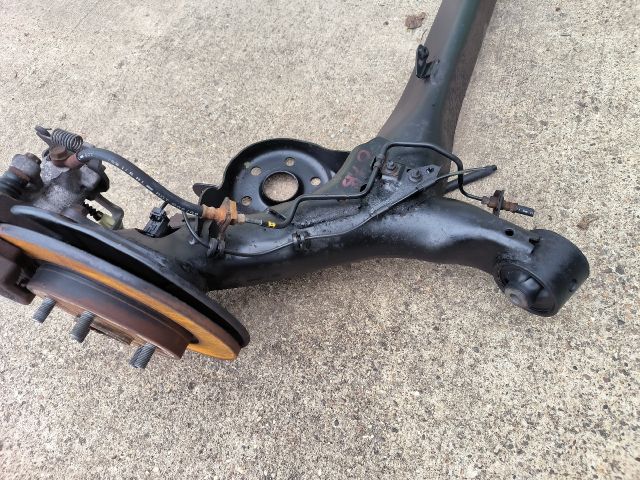 bontott TOYOTA YARIS Hátsó Híd (Tárcsafékes)