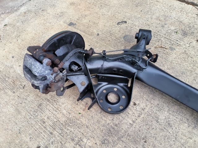 bontott TOYOTA YARIS Hátsó Híd (Tárcsafékes)